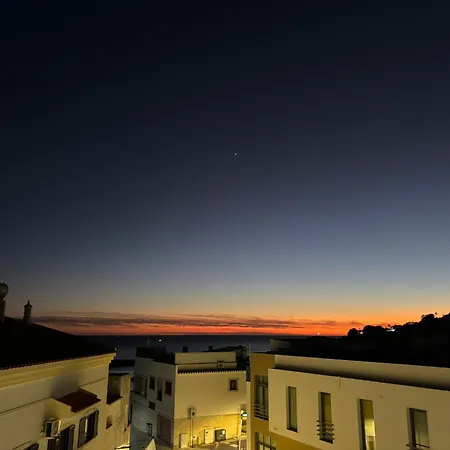 Al Mare Ocean View Δωμάτια σε οικογενειακή κατοικία Αλμπουφέιρα