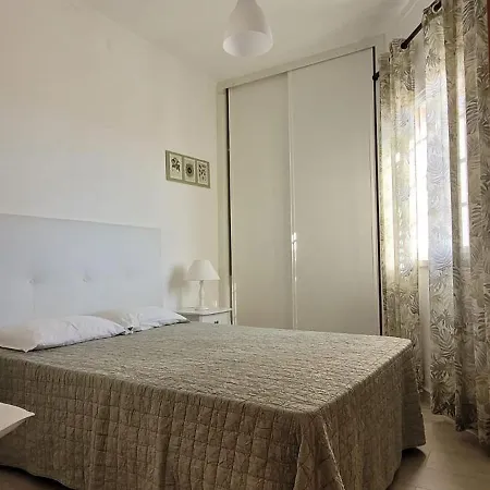 Al Mare Ocean View Δωμάτια σε οικογενειακή κατοικία Αλμπουφέιρα