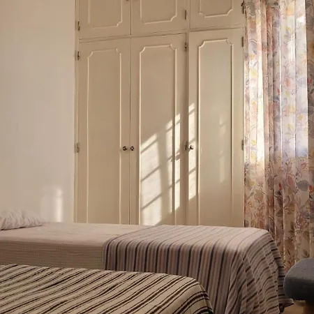 Проживание в семье Al Mare Ocean View *